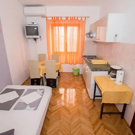 Apartment 178 *