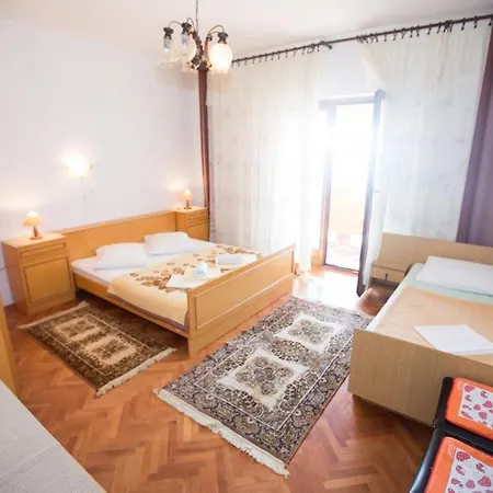 Apartment 178
